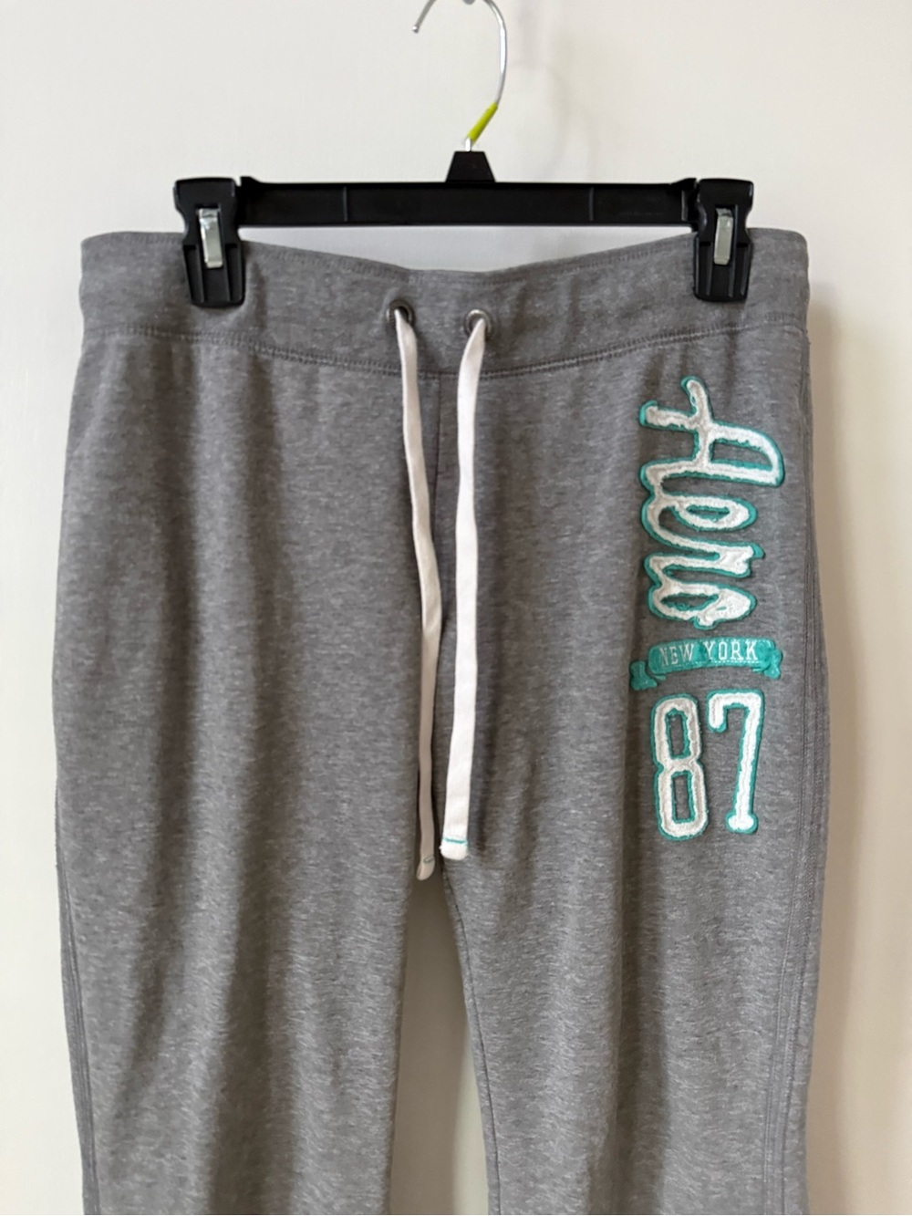 Vintage Y2K Aeropostale Aero 87 (Aero Athletics) Fit and Flare Sweatpants - Picture 5 of 11
